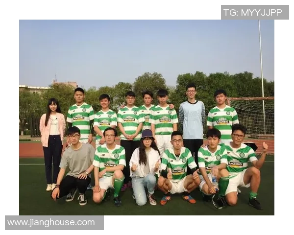 赛后复盘：北京足球队与南京足球队的团队协作与战术分析探讨